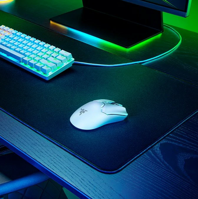 https___hybrismediaprod.blob.core.windows.net_sys-master-phoenix-images-container_h59_hff_9398892724254_2-220510-viper-v2-pro-white-1500x1000-6